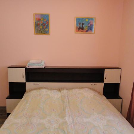 Like Home Guesthouse & Tours Jerevan Exteriör bild