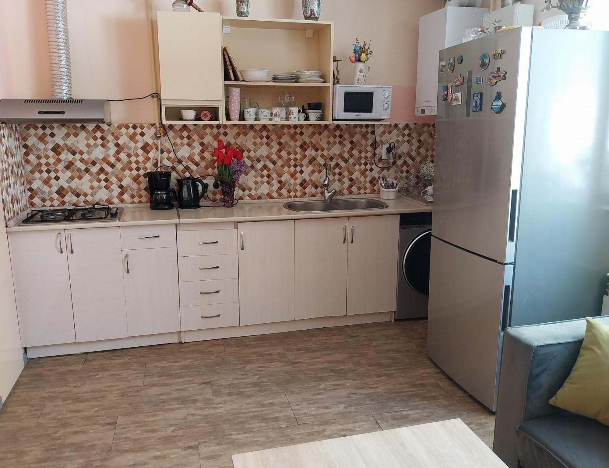 Like Home Guesthouse & Tours Jerevan Exteriör bild